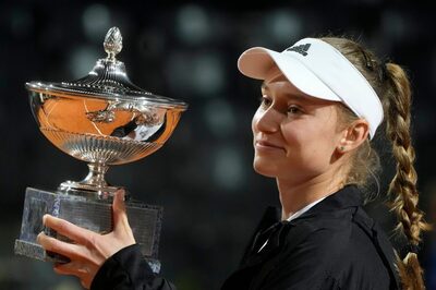 Italian Open: Elena Rybakina Clinches Title as Anhelina Kalinina Pulls Out Midway Through Final