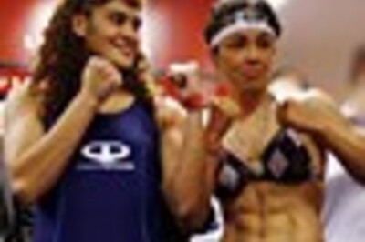 Photos: Women boxers fight for WBC title