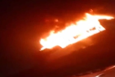 WATCH | 2 Dead, 12 Injured As Bus Catches Fire on Delhi-Jaipur Expressway in Gurugram