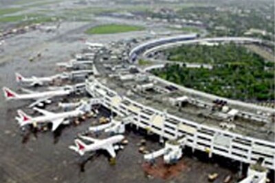 Gold looted from Air India cargo complex in Mumbai