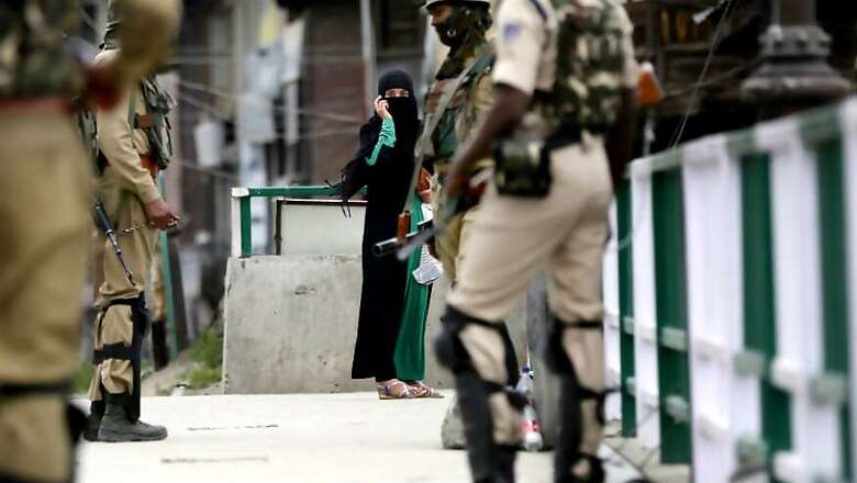 Kashmiri Woman Arrested for Luring Youths for 'Jihad, Picking Up Weapons' Via Facebook: Officials