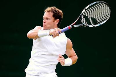 Russell advances to semis of Hall of Fame