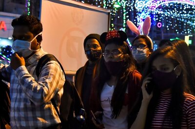 Karnataka Bans DJs, Public Events for New Year Celebrations; Pubs, Bars Can Operate at 50% Capacity