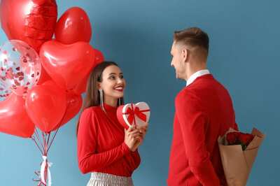 Rose Day 2024: Unique Gifts to Melt Your Partner's Heart This Valentine's Week!