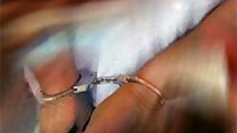 Cops seize explosives in Aurangabad