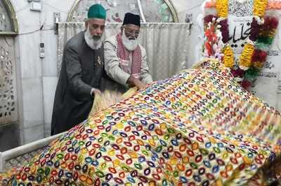 Two Missing Indian Clerics Traced in Pakistan, to Return on Monday