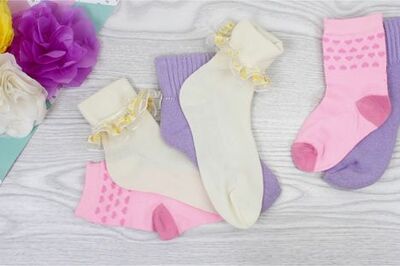 How to Make Flowers Out of Baby Socks