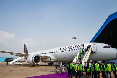 Joking About Bombs Costs 2 Women On Vistara Delhi-Mumbai Flight Dear As Crew Deboards Them