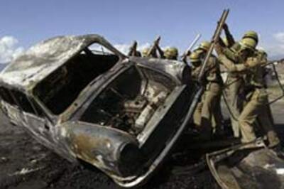 40 injured in J&K, no end in sight to violence