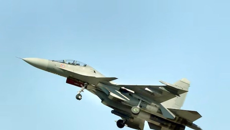 IAF’s Sukhoi Fighter Crashes in Nashik, Both Pilot and Co-pilot Sustain Minor Injuries
