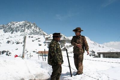 China Moves Military Equipment, Vehicles to Tibet, Says Report