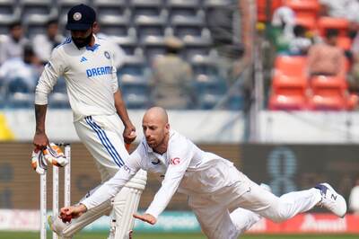 Jack Leach Doubtful for England’s Second Test Against India Due to Knee Injury