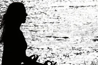 YogMantra | Take a Step Towards Positivity Through These 3 Yogic Relaxation Techniques