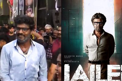 Jailer: Man Dresses as Rajinikanth From Nelson Film in Chennai, Fans Break Into a Dance Ahead of FDFS