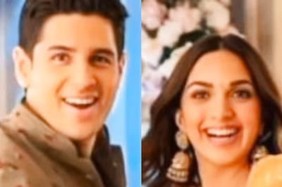 Sidharth Malhotra-Kiara Advani's Adorable Viral Video Makes Fans Scream 'They Are Secretly Married'