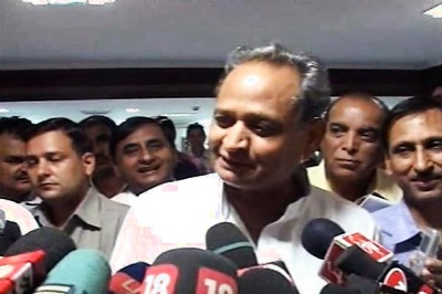 Raje's Gaurav Yatra Will Turn Out to be Her Vidaai Yatra, Says Ashok Gehlot