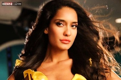 Lisa Haydon slams Kamal Rashid Khan on Twitter: I've been told it doesn't get much lower than you