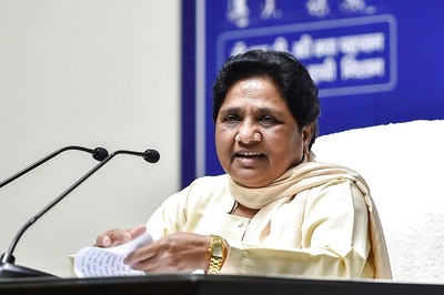 Mayawati Slams BJP, Congress for Plight of Migrants, Says Will Not Join Hands with Either Parties