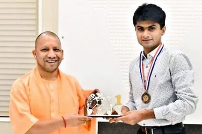 Meet IAS Suhas LY, the New District Magistrate of UP's Coronavirus Hotspot Gautam Buddh Nagar