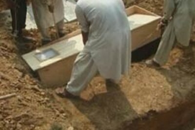 Mush faces criticism as Pak starts burial of slain militants