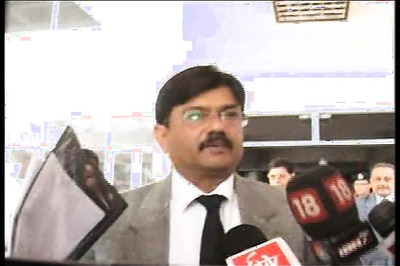 IPS, IAS officers cross swords in Uttar Pradesh