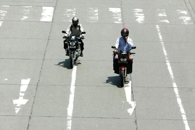 Politicians, Action Group Oppose Pune Police's Helmet Drive