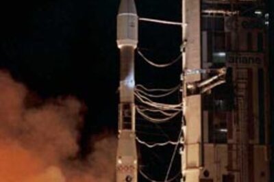 India, USA: Off to space