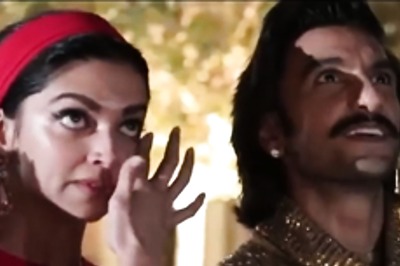 Ranveer Singh's 83 Trailer Lights Up Burj Khalifa; 'Proud Wife' Deepika Padukone Is in Tears