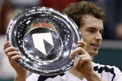 Murray upsets Nadal; Mauresmo beats Dementieva