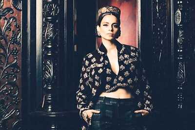 Kangana Ranaut Exudes Regal Charm In Manish Malhotra's Creations
