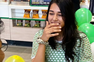 'What About Single People?' Says Internet As Subway Sponsors Date For Couple