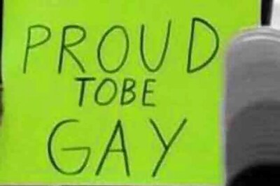 Nepal's gays, lesbians get citizenship status