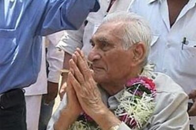 Filmmaker BR Chopra dead | Light a candle | Pay tribute