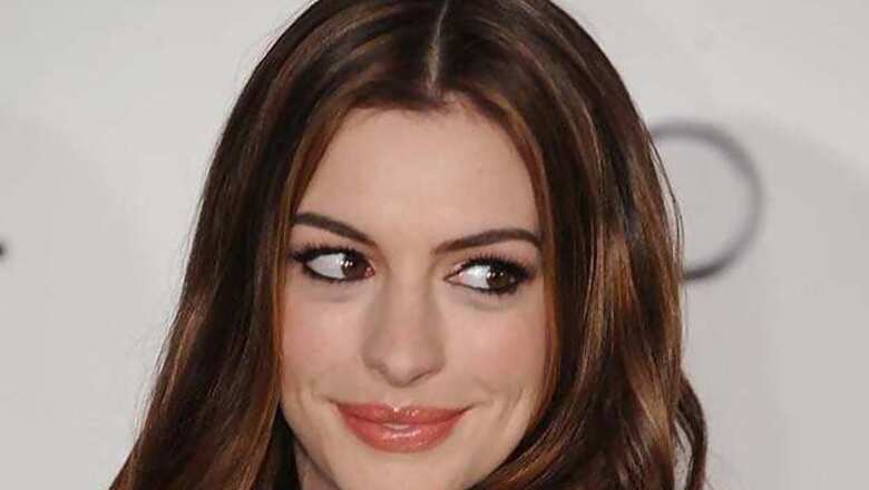 Anne Hathaway to present at Oscars 2014
