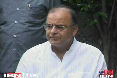 Choose between government and separatists: Jaitley to Pakistan