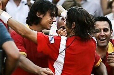 Spain, Argentina lead in their Davis Cup semis