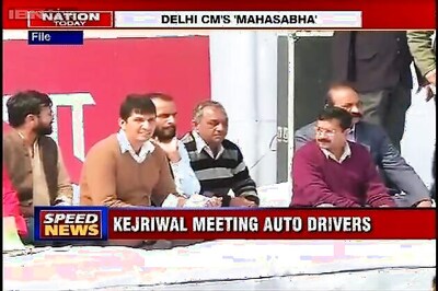 Kejriwal promises to hike auto fares if CNG prices go up