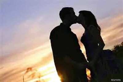 Bengaluru: 'Kiss of love' organisers to go ahead despite police ban