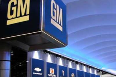 General Motors freezes wages in Canada till 2012