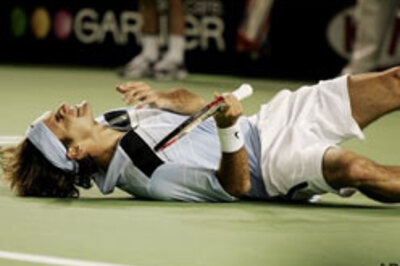 Unstoppable Federer lifts OZ Open