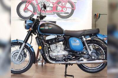 This Modified Jawa Forty Two in Starlight Blue Paint Gets Perfect Vintage-Neo Look