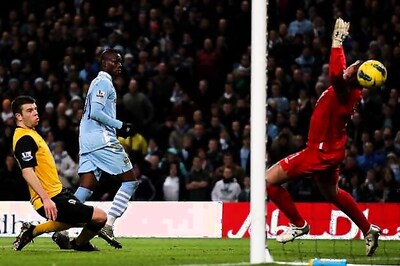 Manchester City ease past Blackburn 3-0