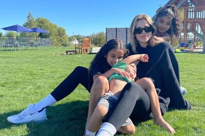 Khloe Kardashian 'Can’t Imagine' Taking A Family Christmas Card Photograph Anymore