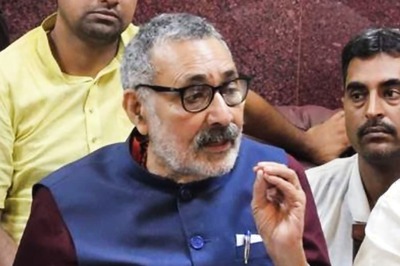 Centre Gave WB Rs 54,000 Crore in 9 Yrs, UPA Gave Only Rs 14,900 Crore: Rural Devpt Min Amid TMC’s MNREGS Stir
