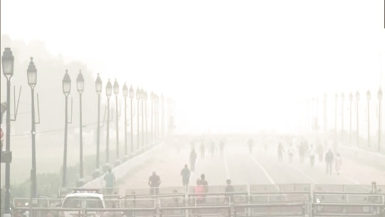Delhi-NCR Shrouded by Haze; Air Quality Hits Eight-Month Low, Enters 'Very Poor' Zone