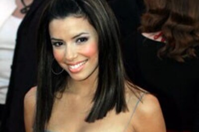 Eva desperate to get out of the tub