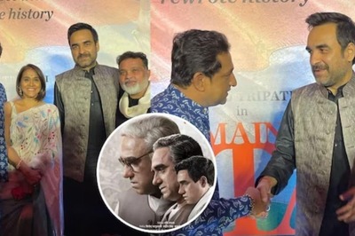Actor Prasad Oak Attends Premiere Of Main Atal Hoon, Calls Pankaj Tripathi 'A University'