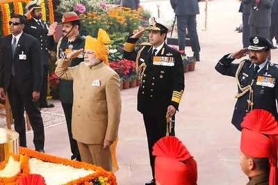 Modi sends personalised SMS greetings to 18 lakh police personnel on R-day