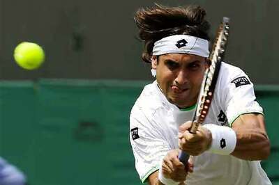 Ferrer rallies to reach Wimbledon quarter-finals