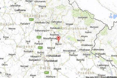 Man kills wife, daughter; immolates himself